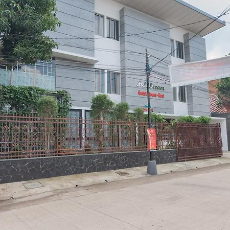 Reddoorz Plus @ Cirebon City Center מראה חיצוני תמונה